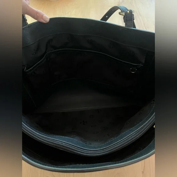 [Tory Burch] Saffiano Leather Laptop Tote Bag - Picture 6 of 14